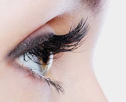 Have you ever heard of dandruff in eyelashes? Know which disease it is a symptom of