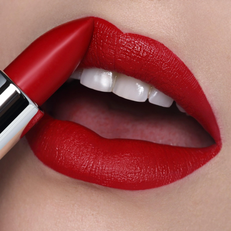 red lipstick